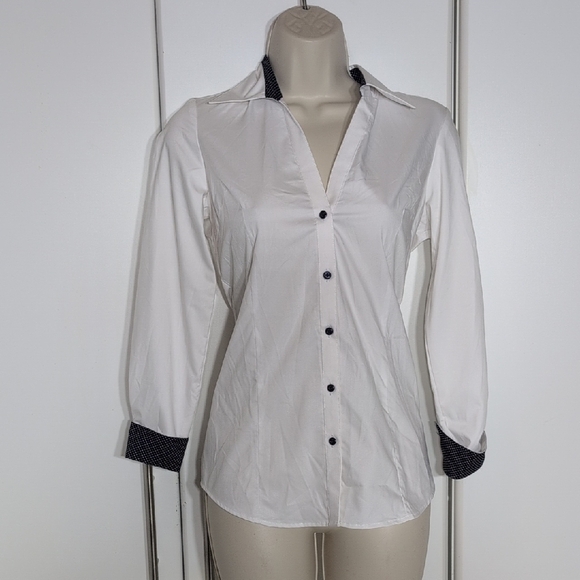 Chic White Button-Down Shirt with Black Accents - Picture 1 of 6